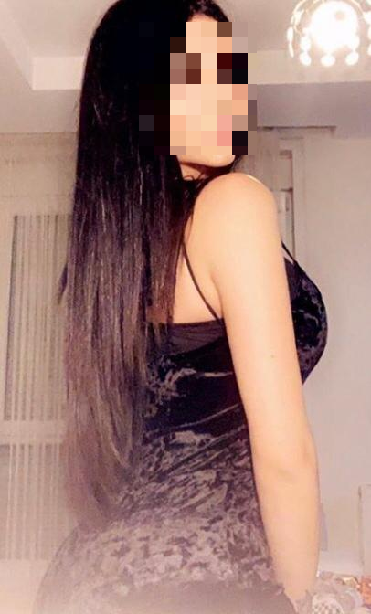 מארחת מדהימה מחכה לך