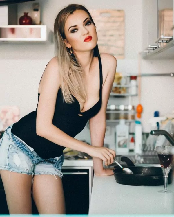 קרינה למסאג’ שלא תשכח עיסוי אירוטי בחיפה קרינה למסאג’ שלא תשכח עיסוי אירוטי בחיפה